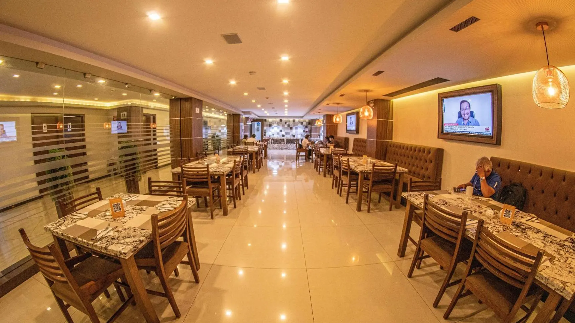 Hotel Dali Plaza Ejecutivo Гвадалахара