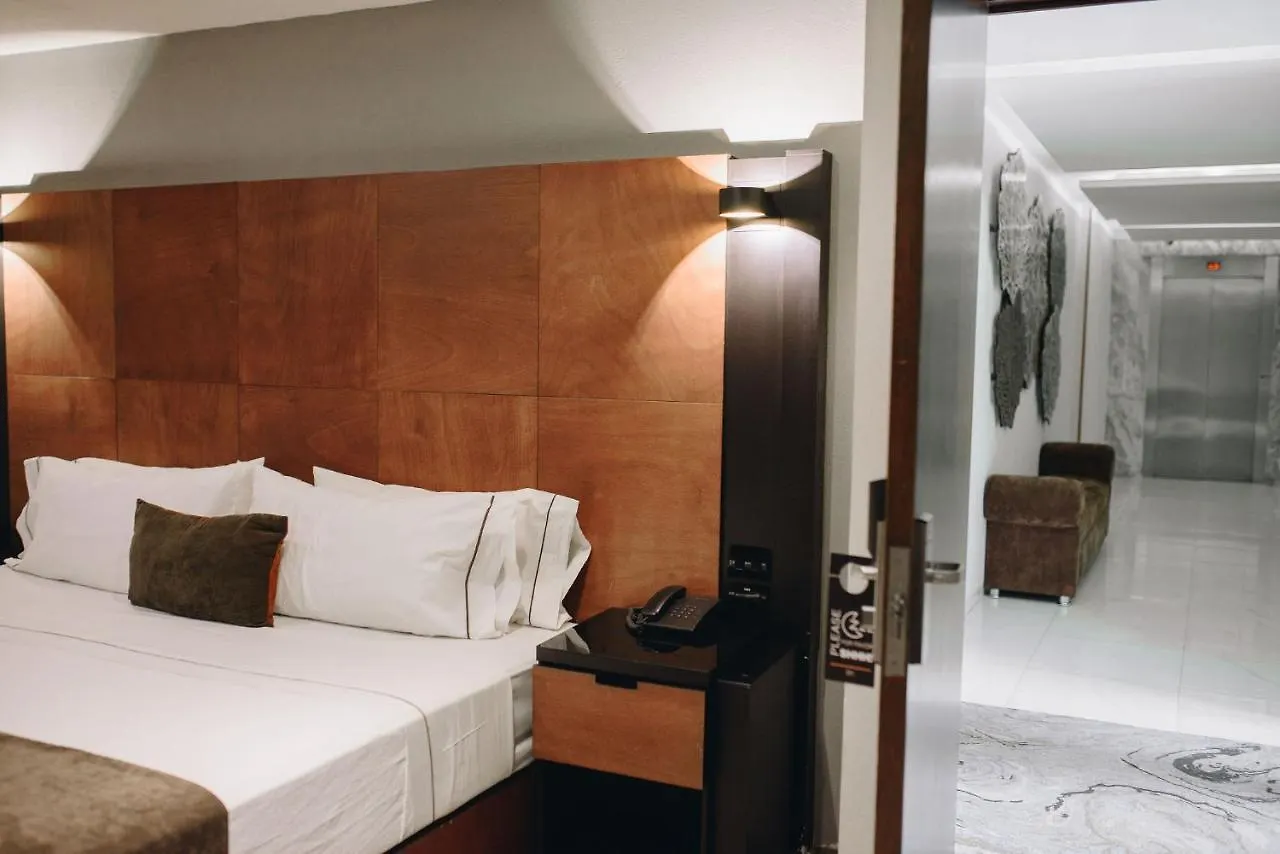 ****  Hotel Dali Plaza Ejecutivo Guadalajara Mexico